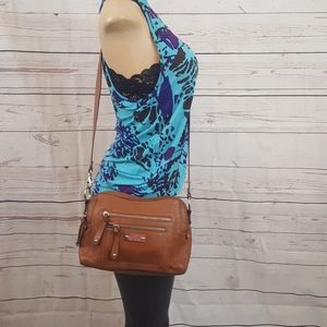 Tignanello      Brown Leather Crossbody/Shoulder
